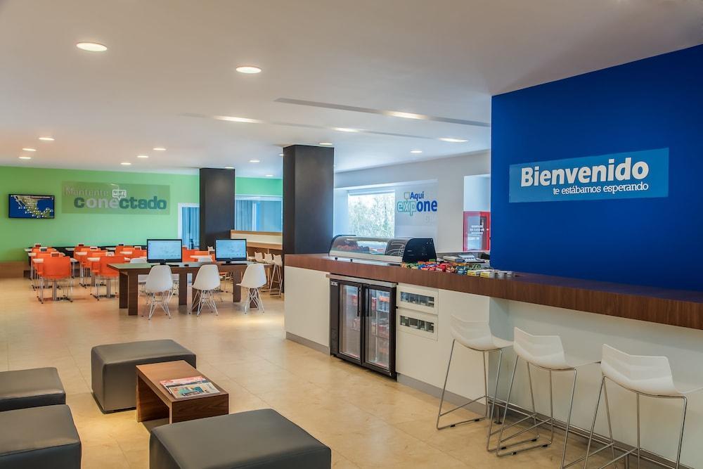 Sleep Inn Leon Antares Extérieur photo