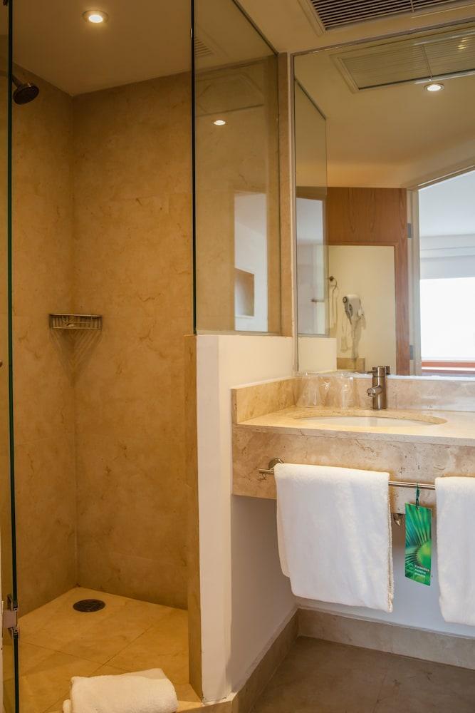 Sleep Inn Leon Antares Extérieur photo
