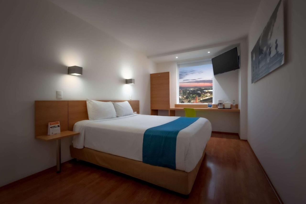 Sleep Inn Leon Antares Extérieur photo