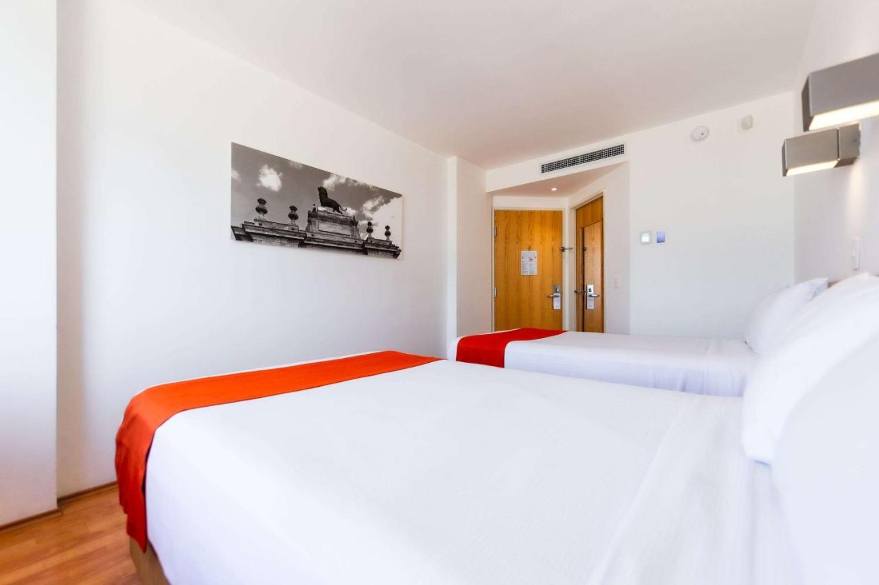 Sleep Inn Leon Antares Extérieur photo